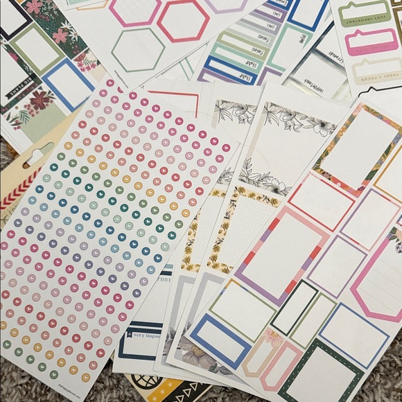 Happy Planner Sticker Holder+Colorful Sticker Set - Picture 2 of 7